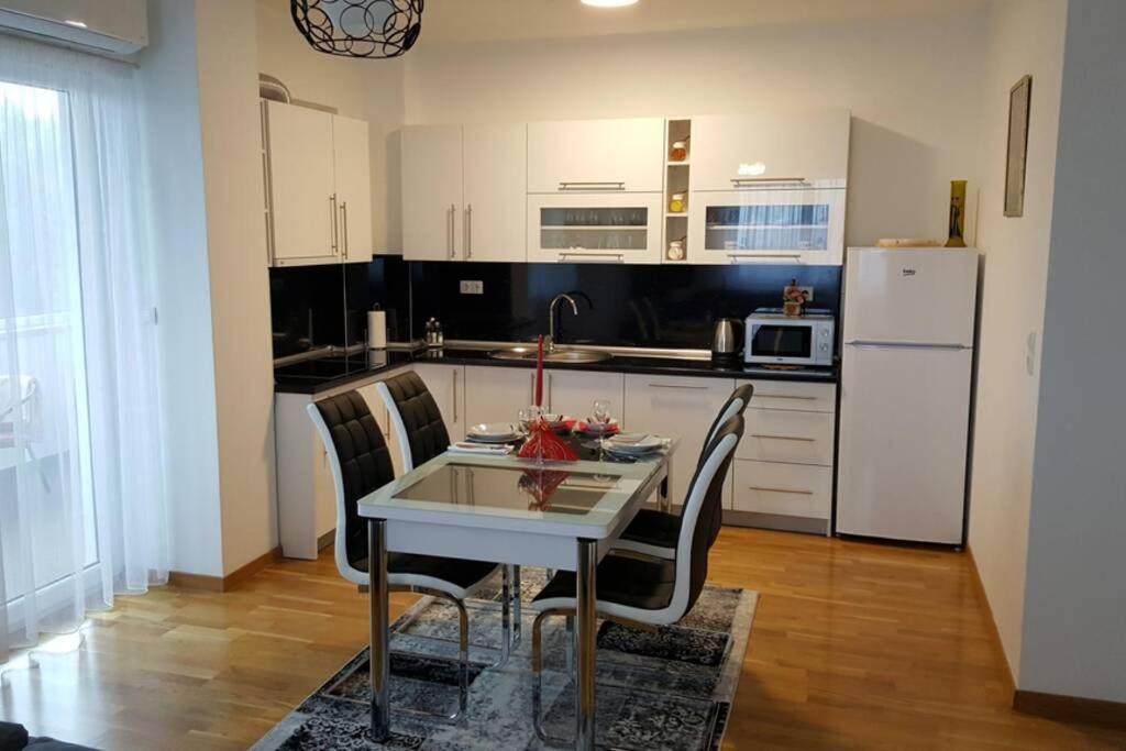 Fantasy Apartment Tuzla Extérieur photo
