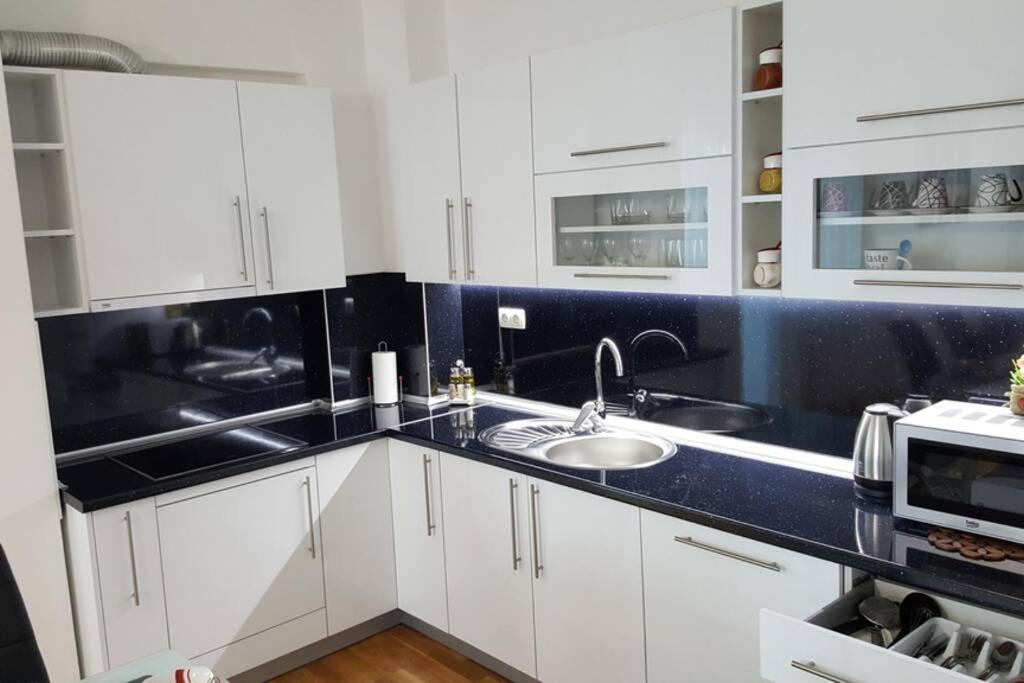 Fantasy Apartment Tuzla Extérieur photo